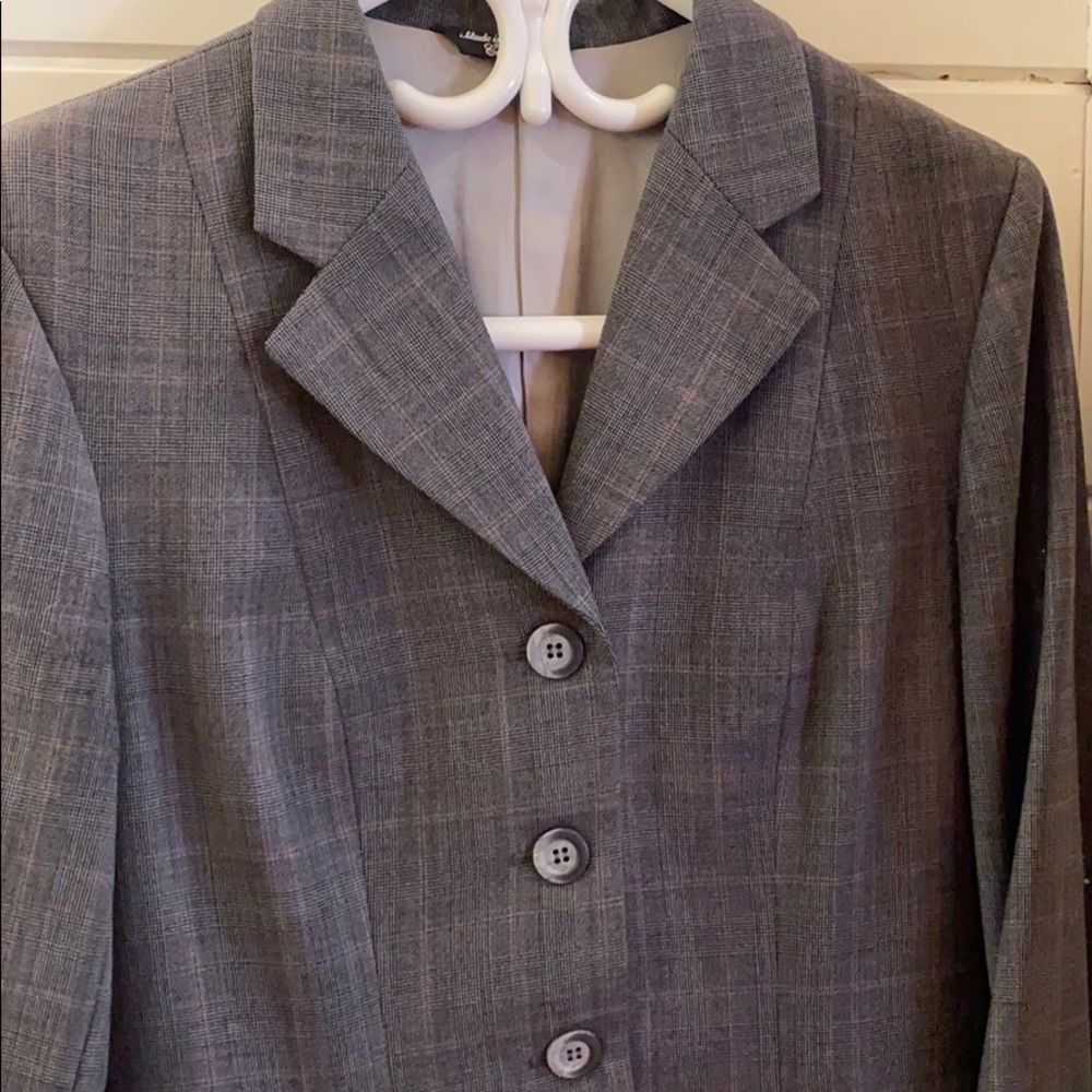 Ladies Show Jacket